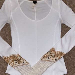 Free people long sleeve shirt.